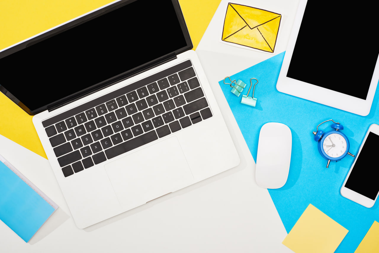 A Comprehensive Guide to Using Images and Videos in Email Marketing